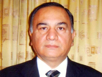 lucrative post pm picks nasir khosa for world bank job