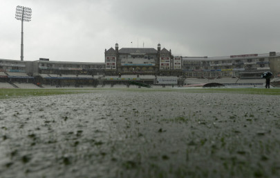 rain dampens aussie hopes