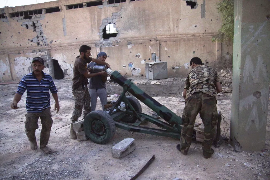 free syrian army fighters prepare to launch a rocket against forces loyal syria 039 s president bashar al assad in deir al zor august 29 2013 photo reuters free syrian army fighters prepare to launch a rocket against forces loyal syria 039 s president bashar al assad in deir al zor august 29 2013 photo reuters