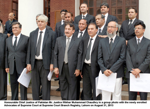 chief justice iftikhar muhammad chudhry 3rd l front row stands along side newly enrolled advocates at the supreme court registry in lahore photo app chief justice iftikhar muhammad chudhry 3rd l front row stands along side newly enrolled advocates at the supreme court registry in lahore photo app