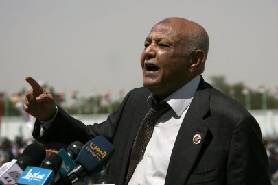 yemen premier escapes assassins in sanaa