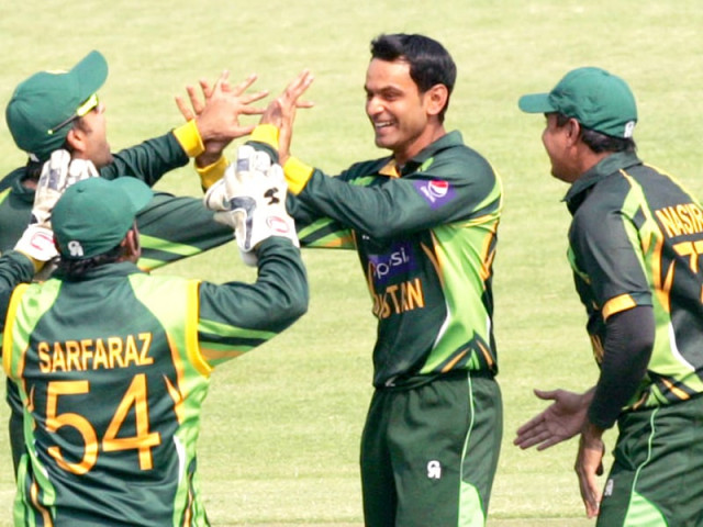 mohammad hafeez jumped four places to regain top position in the all rounders rankings while improving 17 places in the batsmen s list to secure 31st position photo afp mohammad hafeez jumped four places to regain top position in the all rounders rankings while improving 17 places in the batsmen s list to secure 31st position photo afp