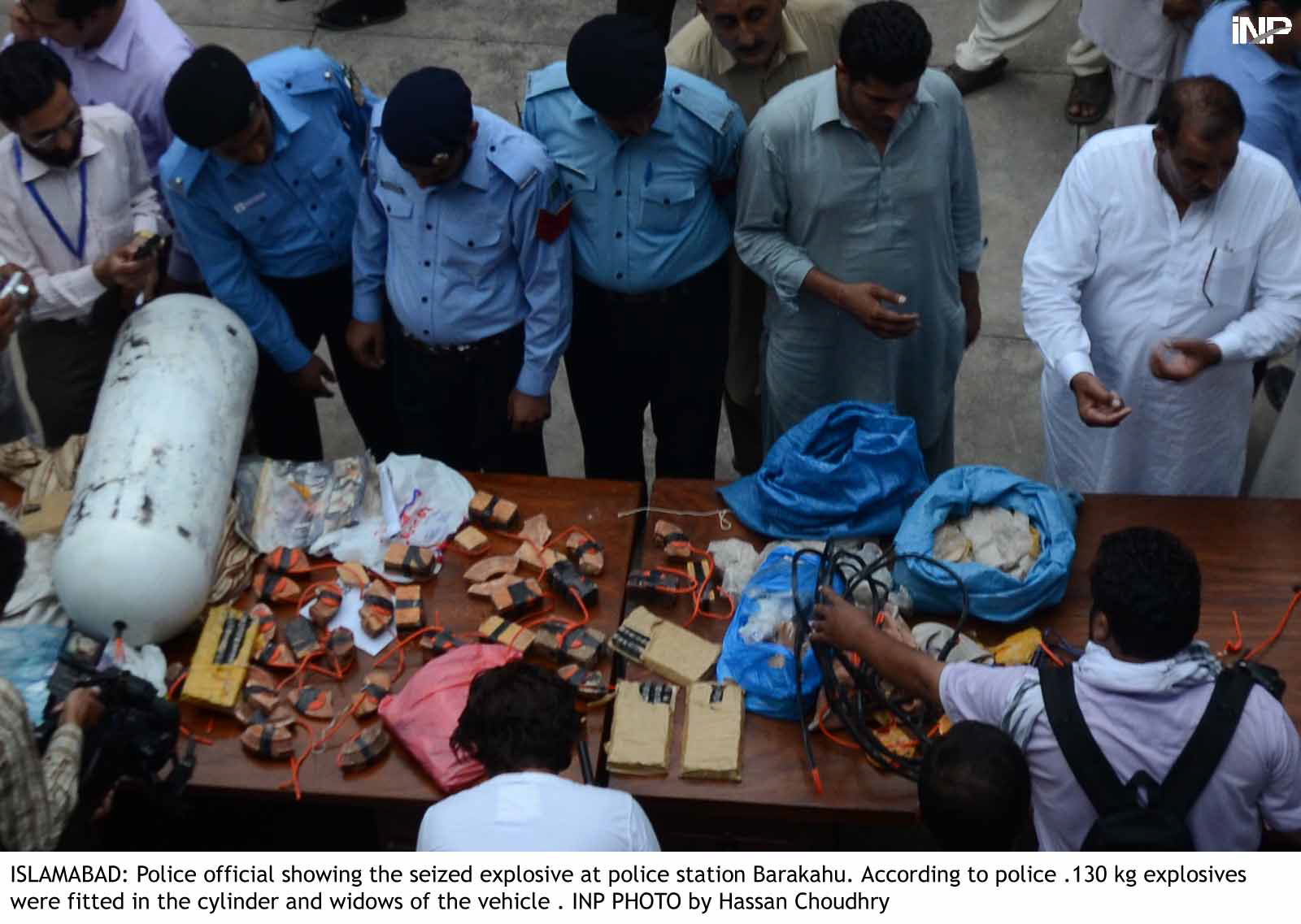 among the bomb paraphernalia the bomb disposal squad removed four electric detonators four manual detonators a 2 kg wire circuit and 40 kg of iron nuts and bolts photo inp