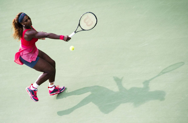 serena williams of the us returns to compatriot sloane stephens at the us open tennis championships in new york on september 1 2013 photo afp serena williams of the us returns to compatriot sloane stephens at the us open tennis championships in new york on september 1 2013 photo afp
