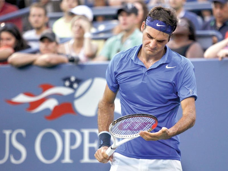 federer fell to spanish 19th seed tommy robredo 7 6 7 3 6 3 6 4 in the fourth round his earliest exit from the us open in 10 years photo afp