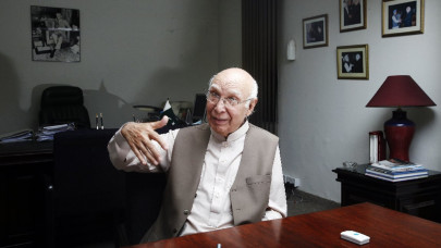 afghan imbroglio policy of double play abandoned senate panel told