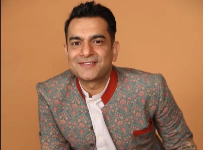 sarmad khoosat calls out hospital s fashion police sarmad khoosat calls out hospital s fashion police
