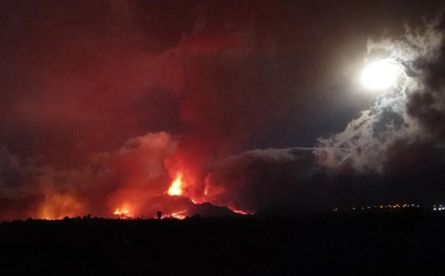 lava and smoke rise following the eruption of a volcano on the island of la palma spain september 20 2021 picture taken with drone photo reuters lava and smoke rise following the eruption of a volcano on the island of la palma spain september 20 2021 picture taken with drone photo reuters