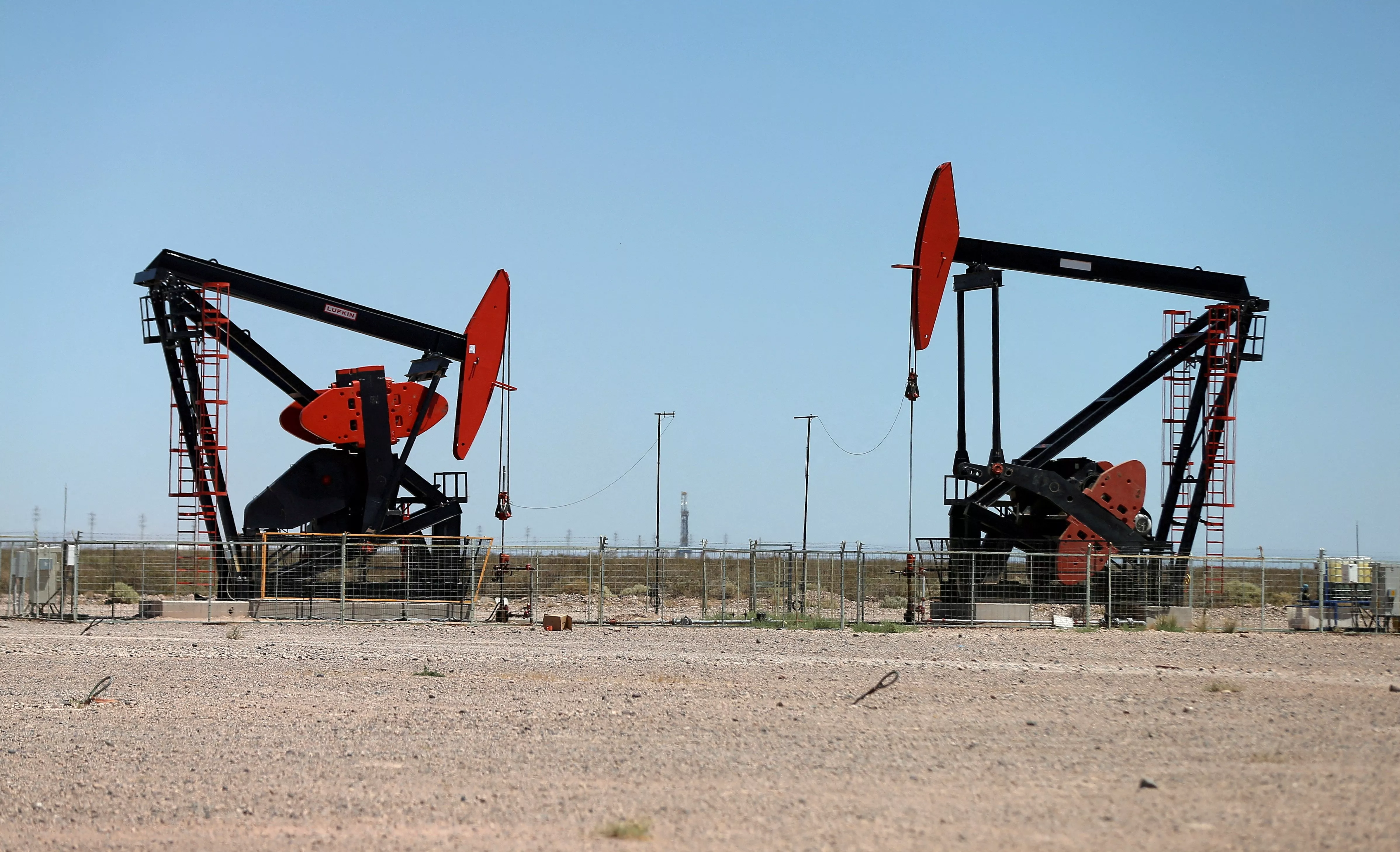 oil prices take breather as russia advances further on ukraine oil prices take breather as russia advances further on ukraine