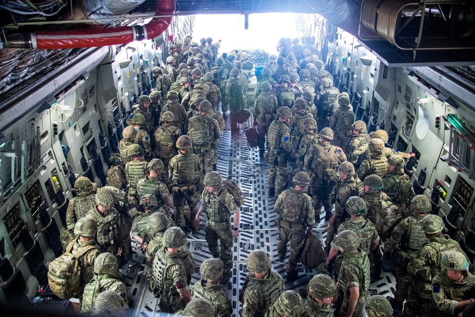 british forces from 16 air assault brigade arrive in kabul afghanistan to provide support to british nationals leaving the country as part of operation pitting after taliban insurgents took control of the presidential palace in kabul august 15 2021 reuters