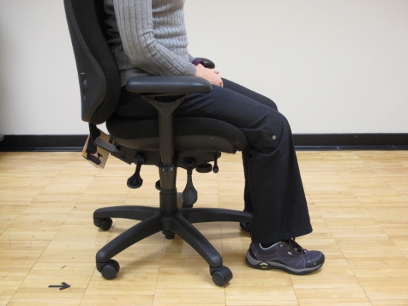 5dc9b3e550952090b02f343b_girl sitting in chair lower