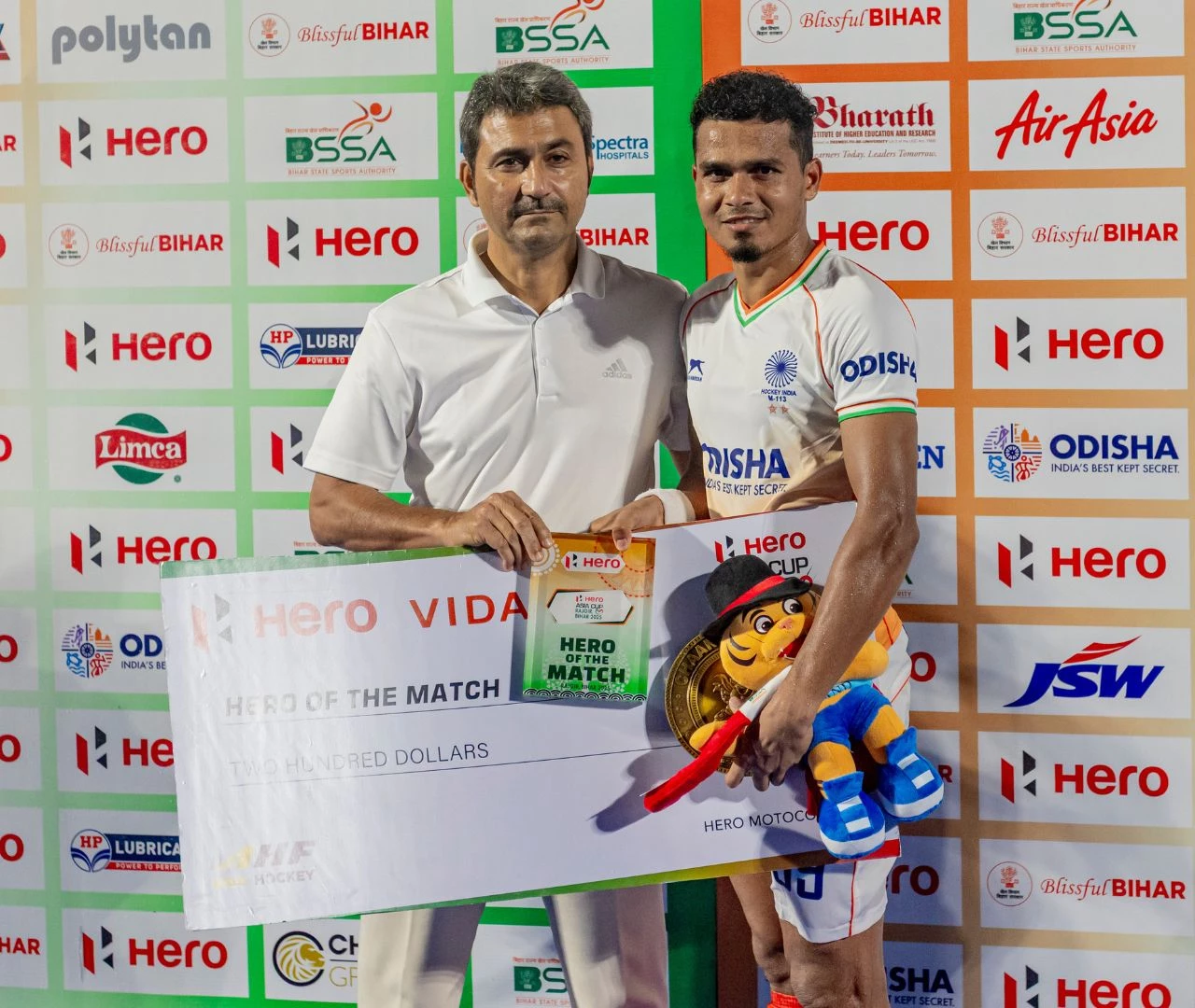 india crowned champions of asia cup 2025