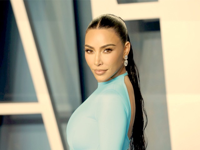 Kim Kardashian prepares to trade fame for courtroom