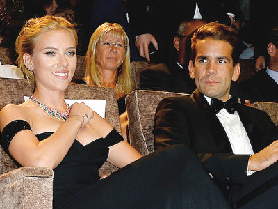 did you know scarlett johansson is engaged