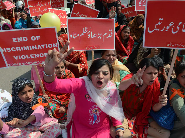 pakistani human rights activists shout slogans during international women 039 s day in lahore on march 8 2014 photo afp pakistani human rights activists shout slogans during international women 039 s day in lahore on march 8 2014 photo afp