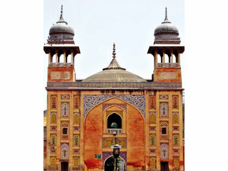 documentary will highlight the state of disrepair of several havelis including the lal haveli haveli raja dhayan singh haveli bejnath