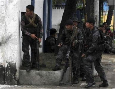 muslim rebels take hostages in raid on philippine southern city