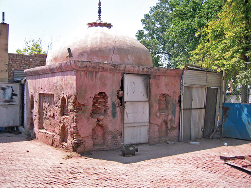 two minarets one pictured above are all that is leftover of the historical panj tirath most of the structure was razed down in the 1970 photo file