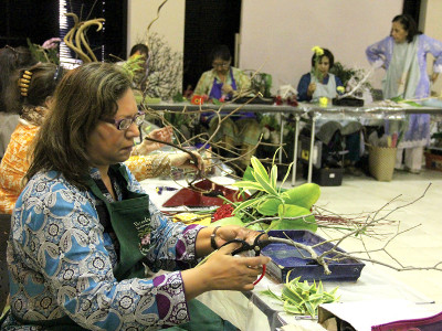 friendship through flowers turn a new leaf to the rhythm of ikebana