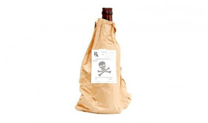 drugs liquor banned at bhittai s shrine