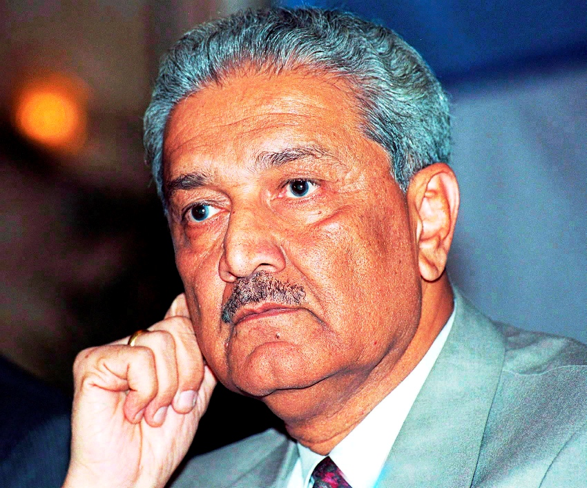 dr abdul qadeer khan dissolves party writes to the election commission to delist tehreek e tahaffuz pakistan photo file