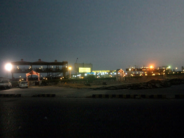 the affected restaurants sajjad charcoal creek inn h amp q business kababees hot bite ambala corniche caf echoes and olive caf filed a set of petitions with the sindh high court asking that the agreement with the dha management should be treated as a lease not as a licence photo athar khan express the affected restaurants sajjad charcoal creek inn h amp q business kababees hot bite ambala corniche caf echoes and olive caf filed a set of petitions with the sindh high court asking that the agreement with the dha management should be treated as a lease not as a licence photo athar khan express