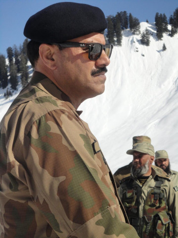 born in 1960 in mianwali punjab he joined the pakistan army in 1983 as a commissioned officer photo ispr born in 1960 in mianwali punjab he joined the pakistan army in 1983 as a commissioned officer photo ispr