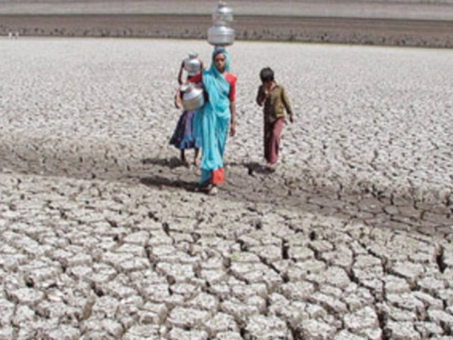 experts at a seminar on water shortage in sindh highlighted the province s economy was being ruined because of the issue and thus creating problems for its people photo file experts at a seminar on water shortage in sindh highlighted the province s economy was being ruined because of the issue and thus creating problems for its people photo file