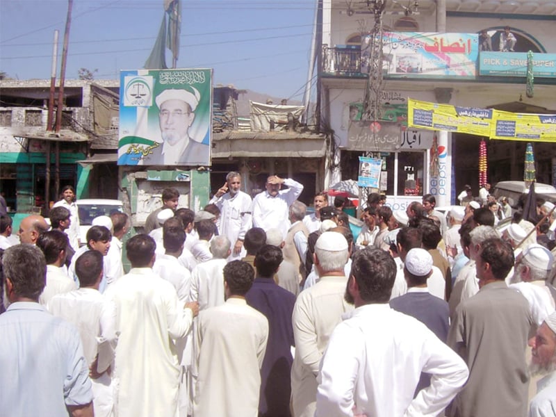 members of the peace committee protested at kanjo chowk against the government s decision to withdraw troops from swat photo online