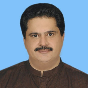 zafar baloch s father accuses mqm s nabil gabol of son s murder
