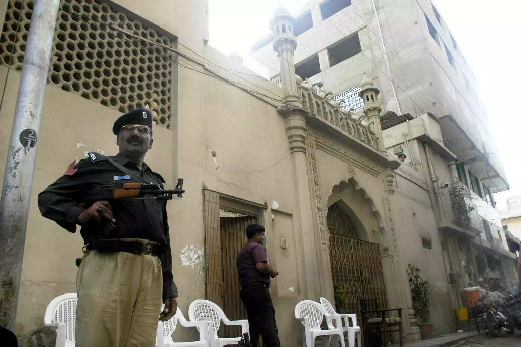 sections 298 b and 298 c of the pakistan penal code outlaw ahmadis from calling their place of worship a masjid claiming to be muslims or preaching their faith to others photo express file sections 298 b and 298 c of the pakistan penal code outlaw ahmadis from calling their place of worship a masjid claiming to be muslims or preaching their faith to others photo express file