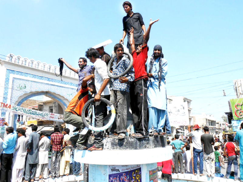 protestors demonstrate in bahawalpur photo online