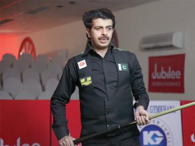 aftab stuns top seed shehzad to book place in final