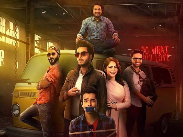 the group of five misfits who are the main characters are poor and seemingly unemployed a problem they try to fix by kidnapping the son of a rich minister photo imdb