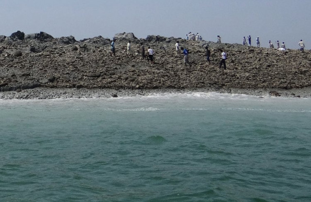 deputy commissioner of gwadar area smelled of gas that caused a flash when people lit cigarettes photo afp deputy commissioner of gwadar area smelled of gas that caused a flash when people lit cigarettes photo afp