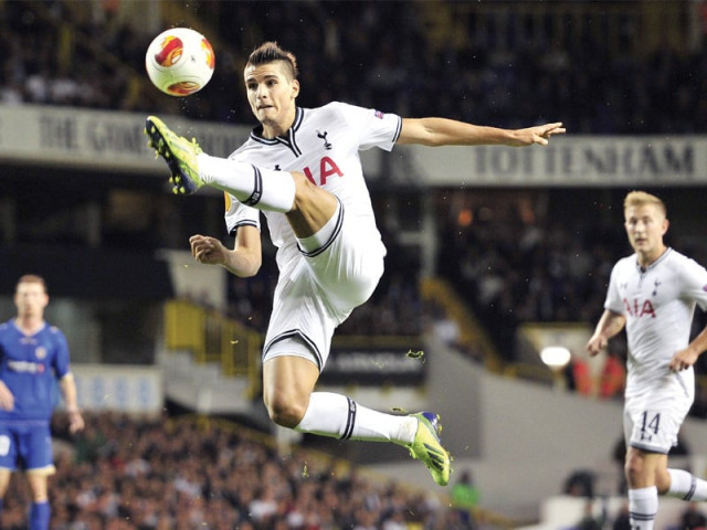 chelsea and tottenham have played 126 matches in the epl with the blues winning 53 while spurs were triumphant in 42 photo agencies chelsea and tottenham have played 126 matches in the epl with the blues winning 53 while spurs were triumphant in 42 photo agencies