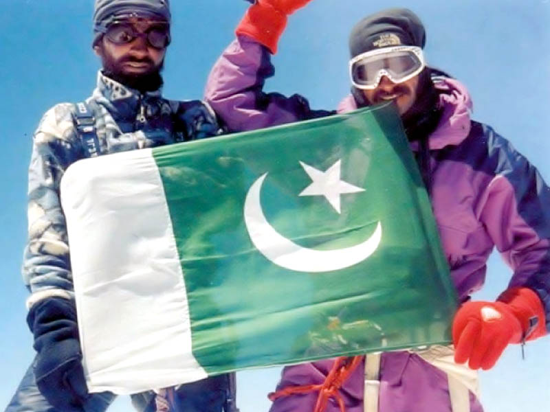 sadpara conquered everest in may 2011 without any supplemental oxygen photo file