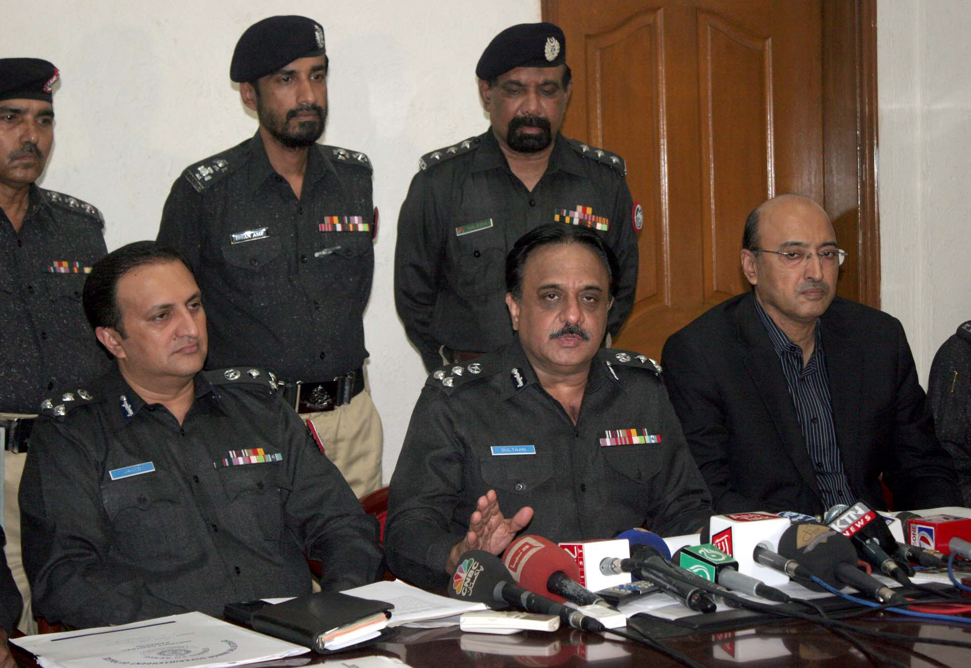 dig cia sultan khawaja speaks at the press conference photo ppi