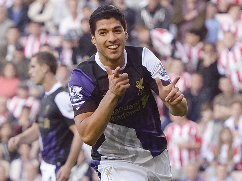 suarez scored two goals against sunderland in his first appearance in the premier league after his 10 match ban photo reuters