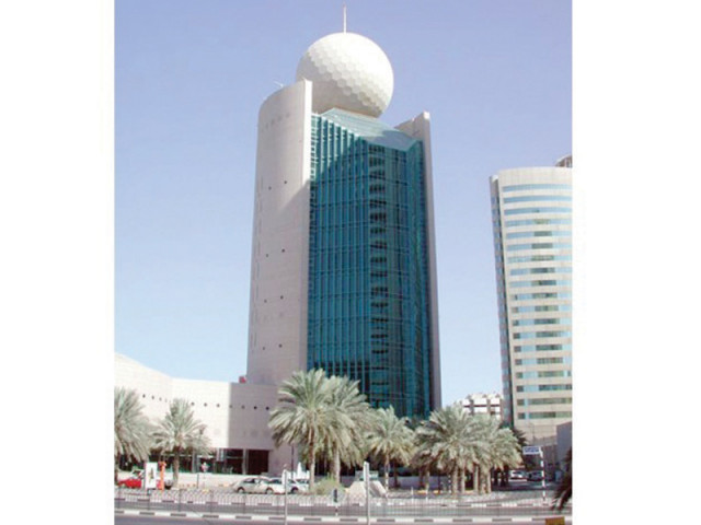in 2006 pakistan sold 26 shares in ptcl to abu dhabi based etisalat for 2 6 billion along with management control later on the then government bowed to etisalat s demand of giving it 51 voting rights despite having a 26 stake photo file in 2006 pakistan sold 26 shares in ptcl to abu dhabi based etisalat for 2 6 billion along with management control later on the then government bowed to etisalat s demand of giving it 51 voting rights despite having a 26 stake photo file