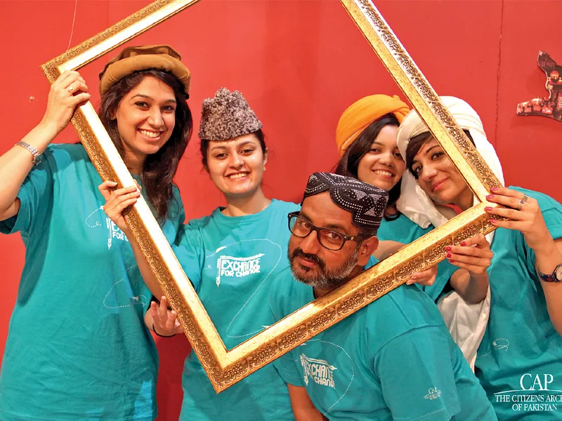 indian students from the exchange for change project s delegation to pakistan pose at the photo booth in lahore below pakistani students at the efc exhibition in rawalpindi above photos courtesy citizens archive of pakistan indian students from the exchange for change project s delegation to pakistan pose at the photo booth in lahore below pakistani students at the efc exhibition in rawalpindi above photos courtesy citizens archive of pakistan