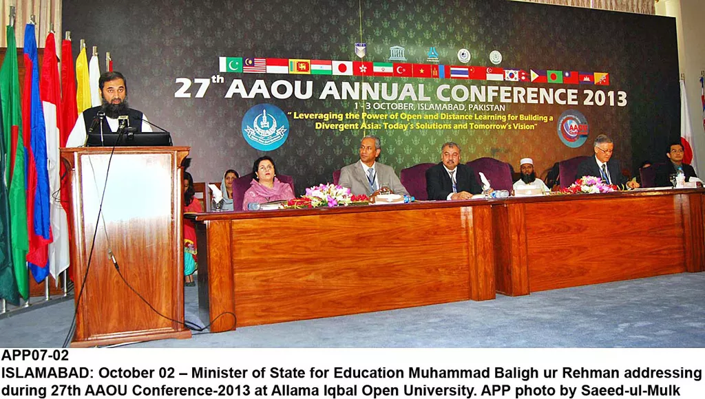 minister of state for education baleeghur rehman addressing 27th aaou annual conference 2013 photo app minister of state for education baleeghur rehman addressing 27th aaou annual conference 2013 photo app