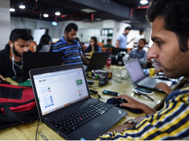 foreign job market opens doors for pakistanis foreign job market opens doors for pakistanis