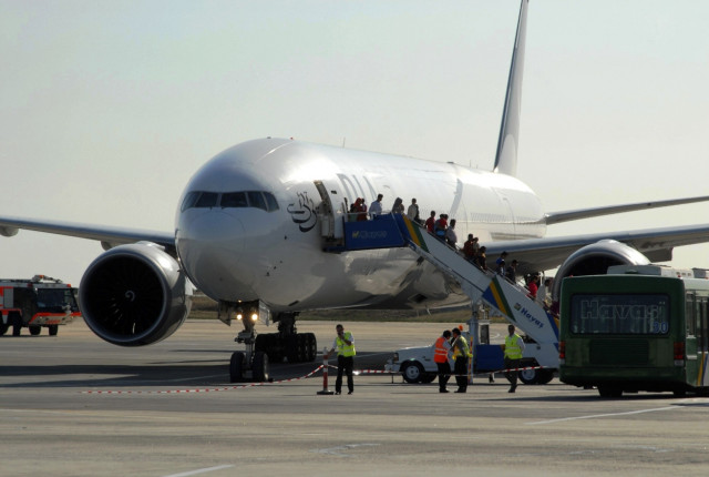 the right engine of the plane caught fire mid flight soon after take off photo reuters file the right engine of the plane caught fire mid flight soon after take off photo reuters file