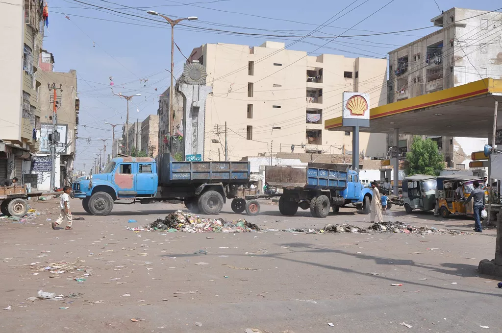 during the strike all routine and commercial activities in lyari came to a halt photo express mohammad azeem during the strike all routine and commercial activities in lyari came to a halt photo express mohammad azeem