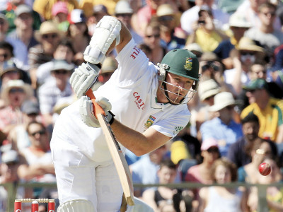smith stutters as sa gain valuable batting practice in sharjah