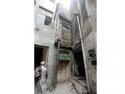 under the spotlight parliamentary secretary visits dilip kumar s former residence under the spotlight parliamentary secretary visits dilip kumar s former residence