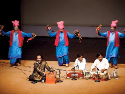 music dance performance keeping alive punjab s folk traditions