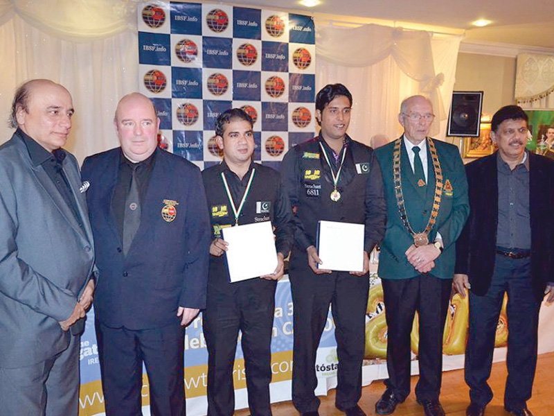 pakistani cueists asif and sajjad have asked the psb to show more support to snooker in pakistan photo pbsa