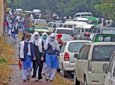school timings changed in punjab as smog levels drop